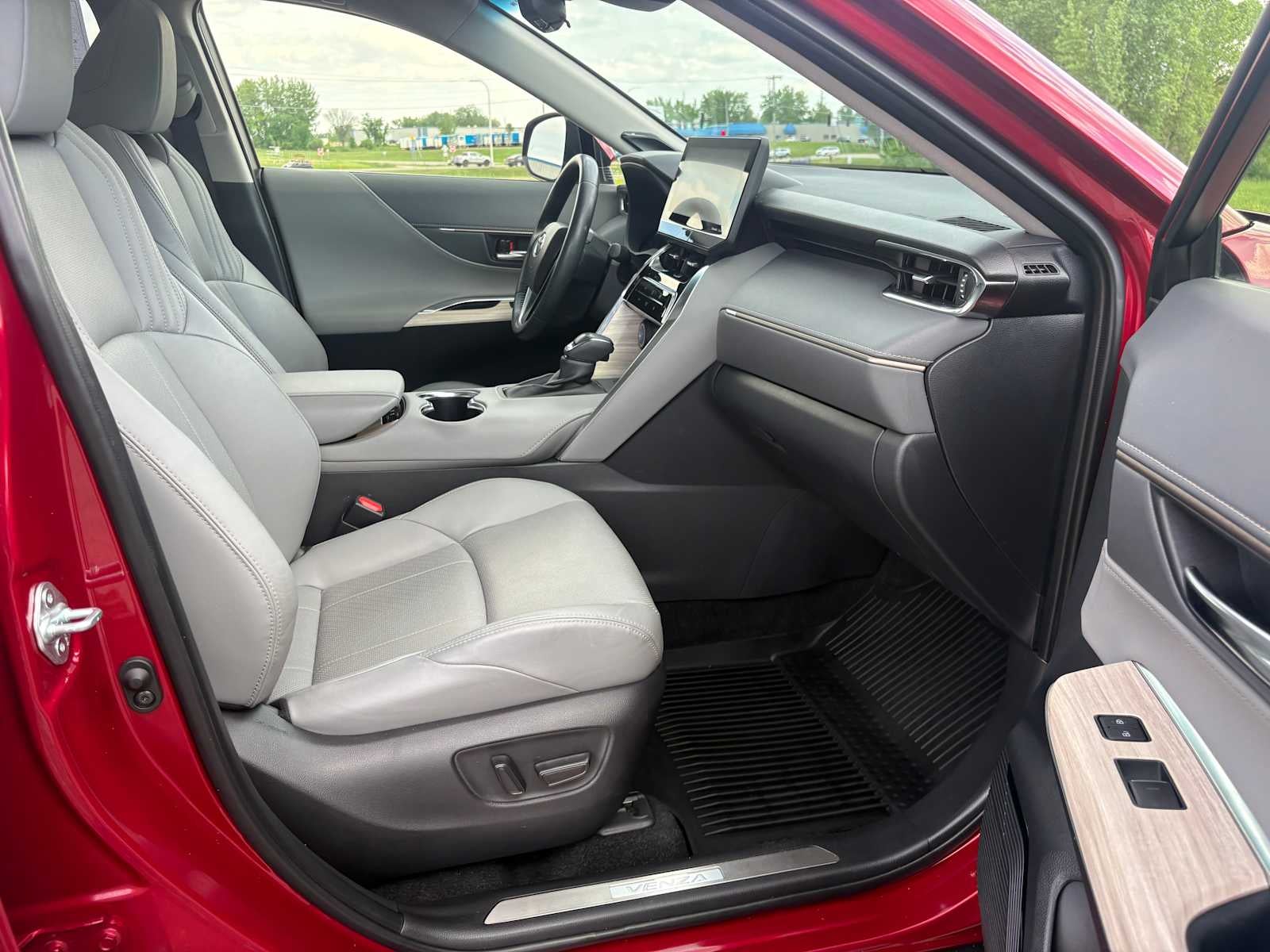 2021 Toyota Venza LE