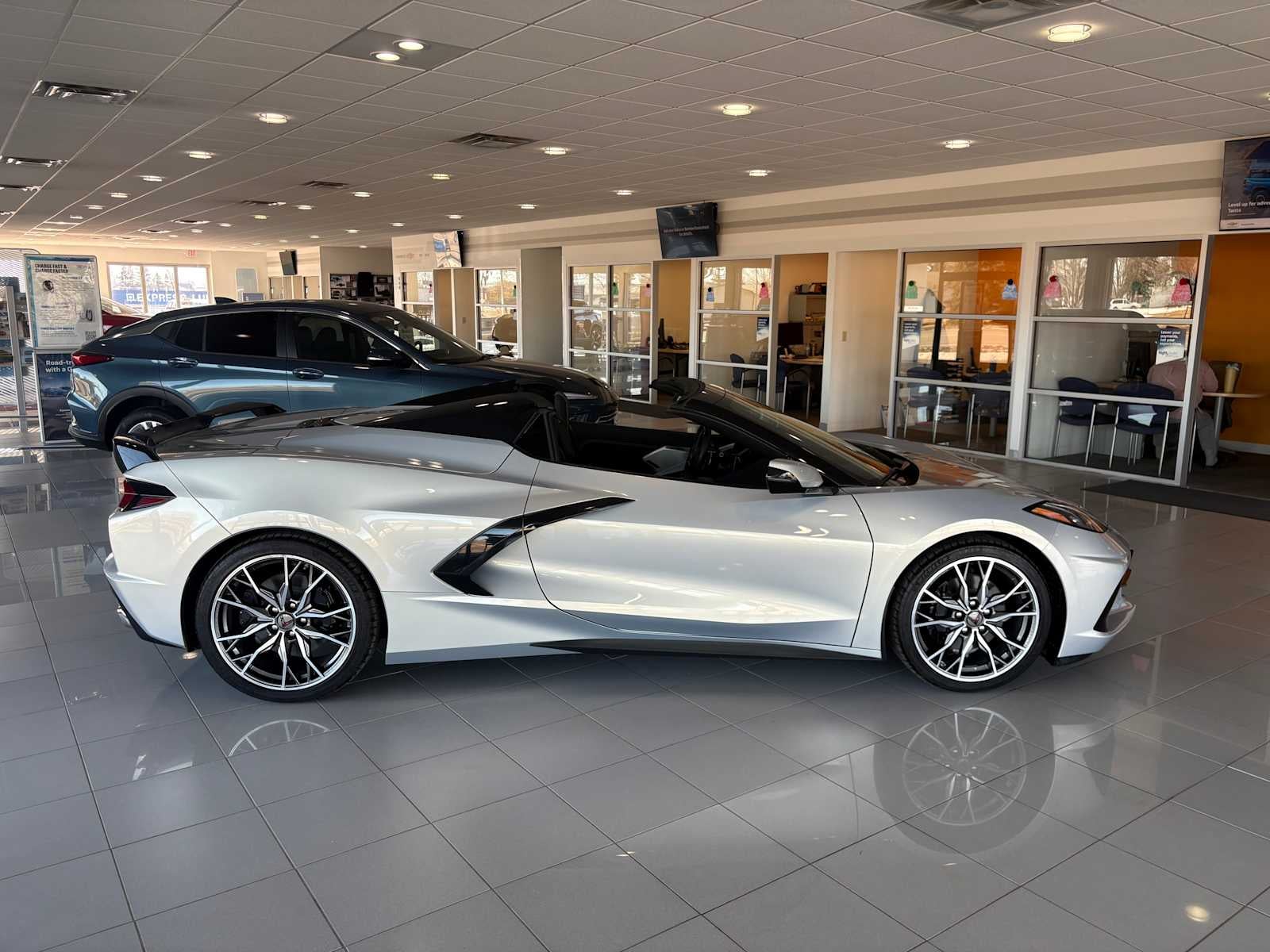 2024 Chevrolet Corvette Stingray 2LT