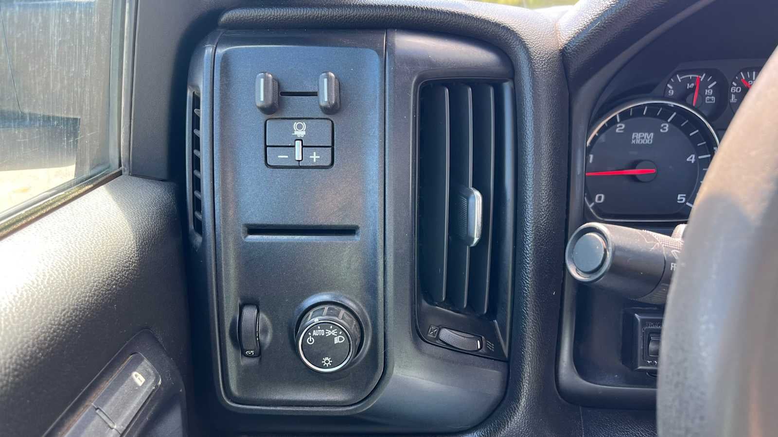 2015 Chevrolet Silverado 3500 HD Chassis Cab Work Truck