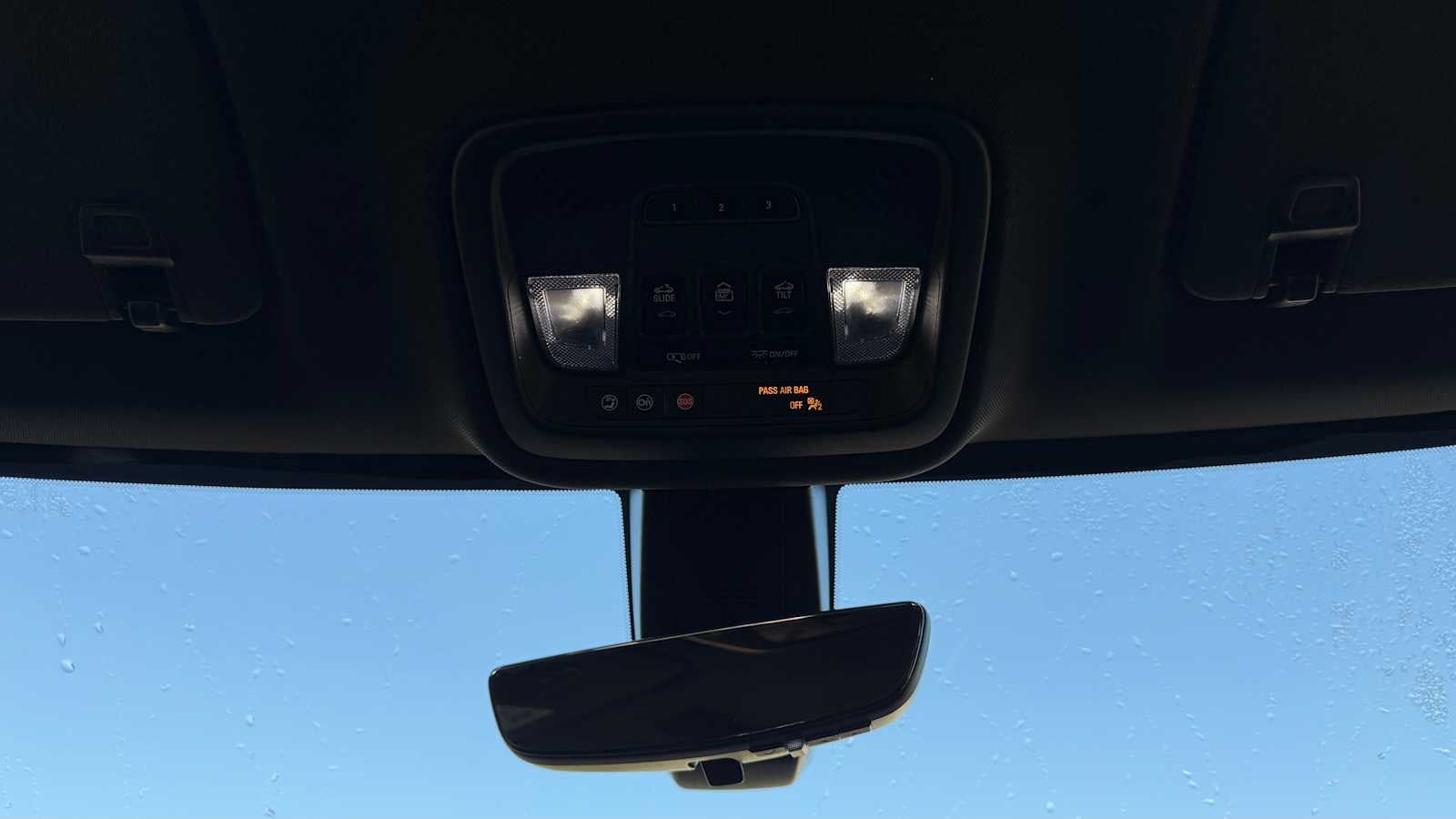 2022 Chevrolet Traverse RS