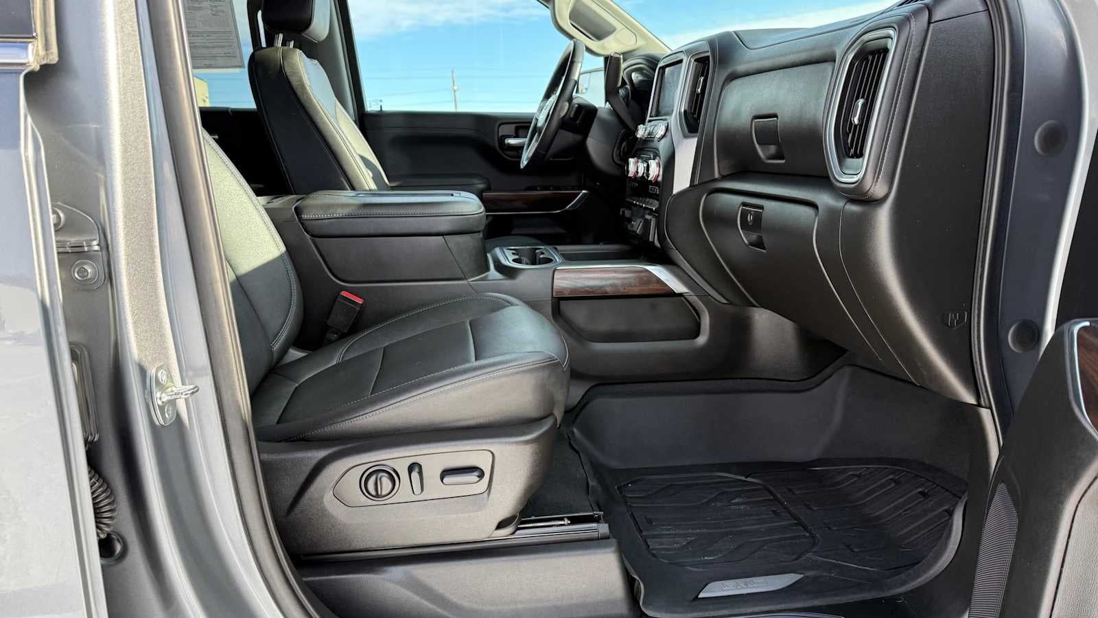 2022 GMC Sierra 1500 Limited SLT