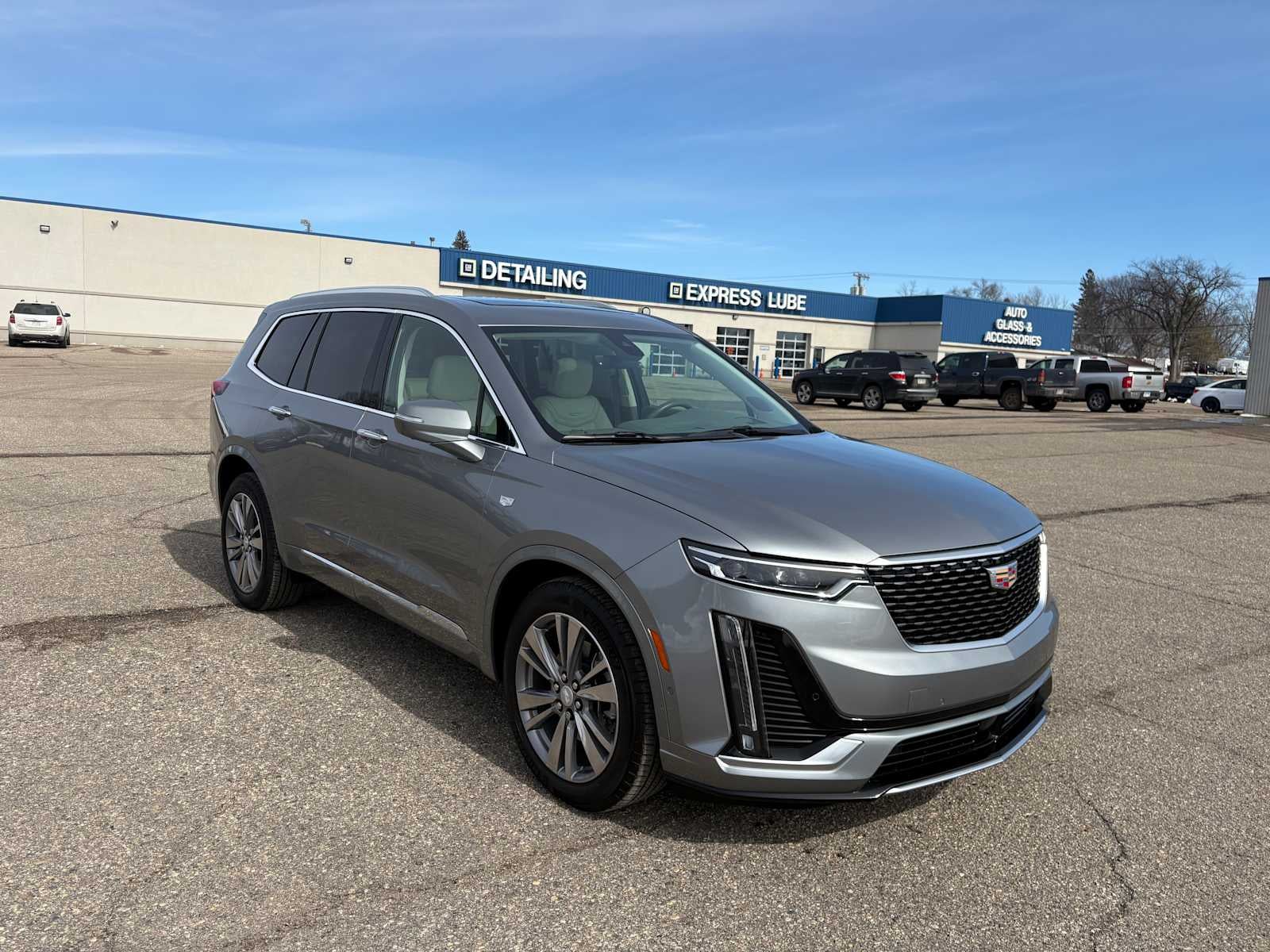 Used 2025 Cadillac XT6 Premium Luxury with VIN 1GYKPDRS8SZ134618 for sale in Fergus Falls, Minnesota
