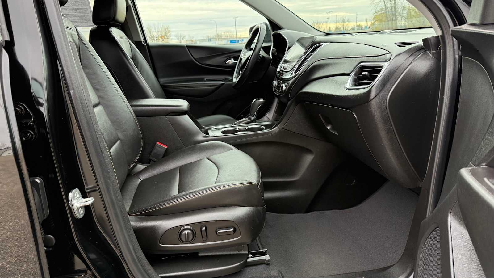 2021 Chevrolet Equinox Premier