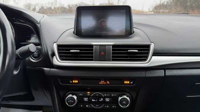 2018 Mazda Mazda3 4-Door Touring