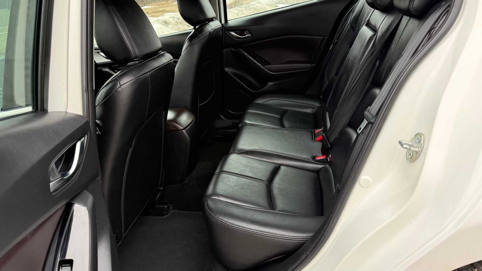 2018 Mazda Mazda3 4-Door Touring