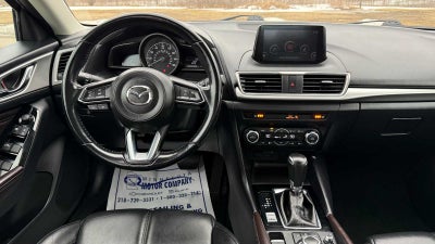 2018 Mazda Mazda3 4-Door Touring