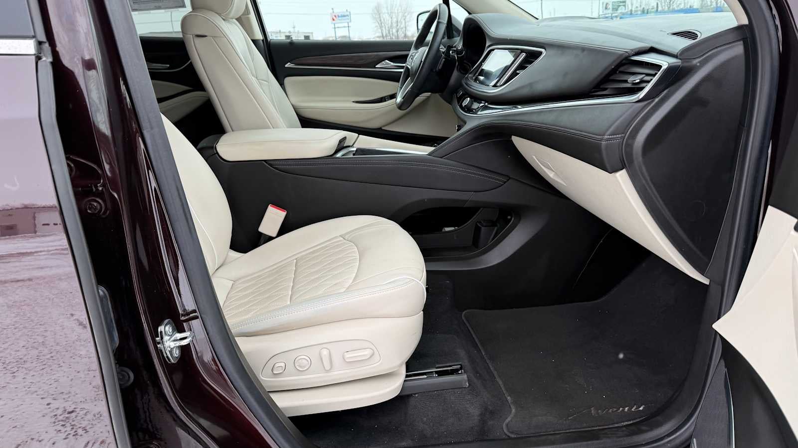 2022 Buick Enclave Avenir