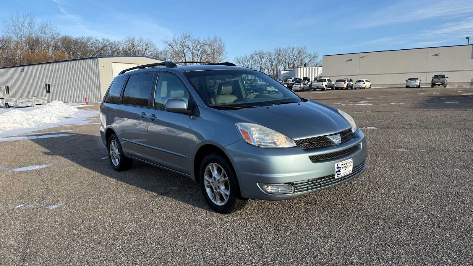 Used 2005 Toyota Sienna XLE with VIN 5TDBA22C05S054377 for sale in Fergus Falls, MN